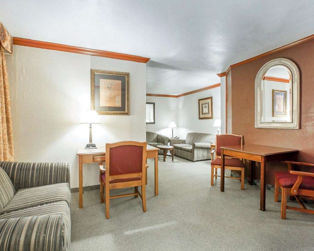 Clarion Inn Conference Center Modesto Kültér fotó