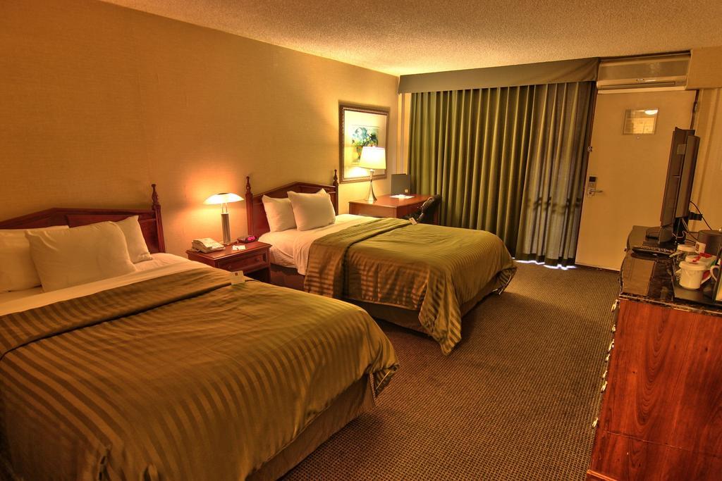 Clarion Inn Conference Center Modesto Kültér fotó